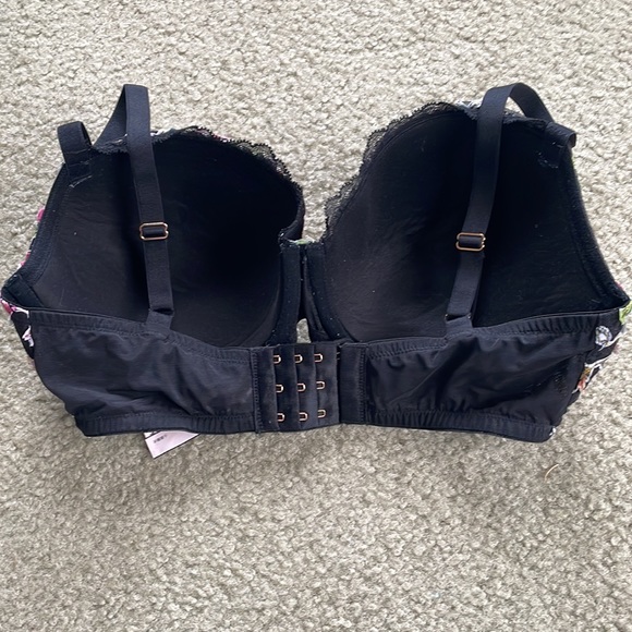 Victoria’s Secret floral lined Demi bra - Picture 2 of 4